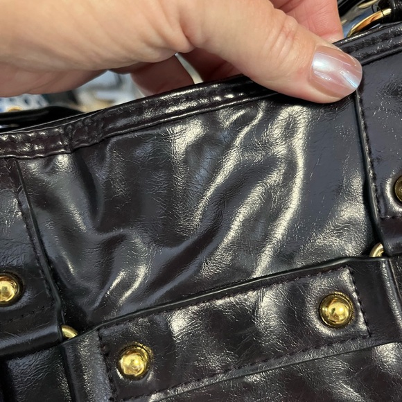 Apple Bottoms Black and Gold Designer Tote Bag - Picture 2 of 8